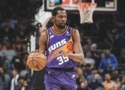 Ning连续五场比赛得分超过比赛规则变更，篮网不断突破！引发球迷热议(乔丹连续三双比赛战绩)